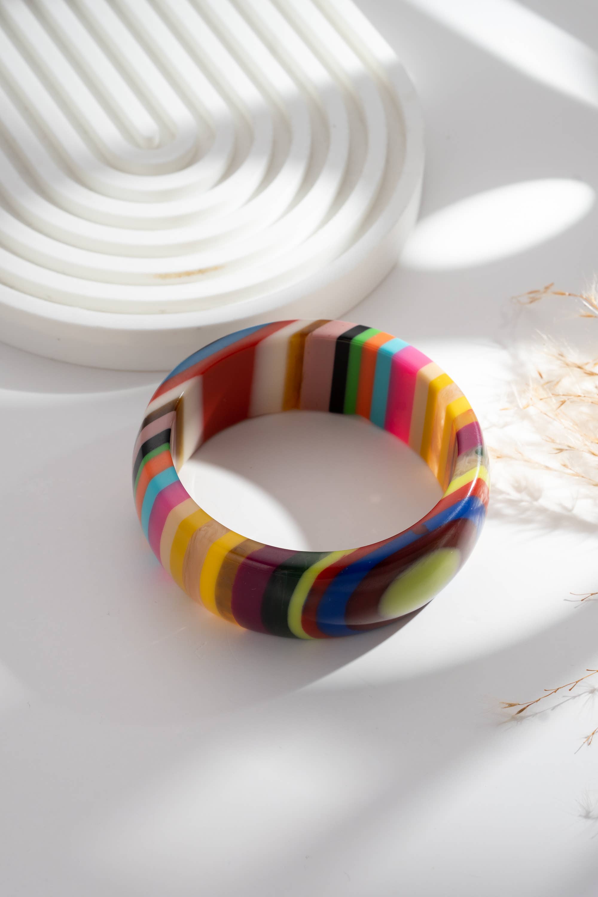 Multicolored shaded resin bangle, artistic design